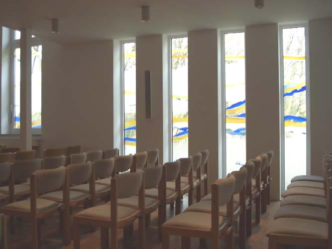 Grosse schmale Fenster